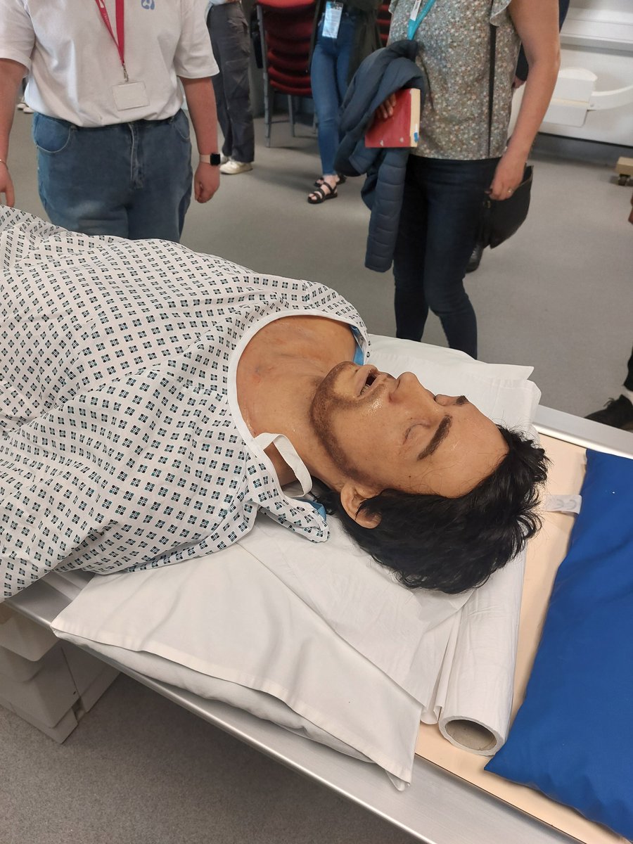 Had a brilliant day with @TeesUniSHLS and all the staff and students on the Simulated Learning experience. Absolutely fantastic. Thanks @AnnFrench47