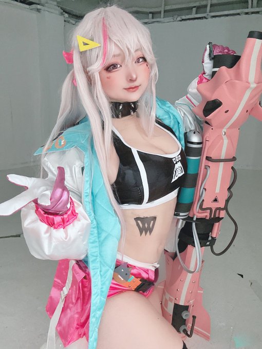 コスプレイヤー社員食堂ギラギラのTwitter画像35
