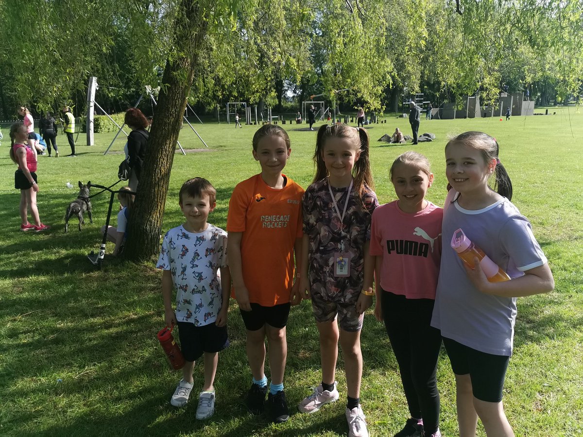 Had sunny run at park run this morning🌞  @KLjnrparkrun <a href="/AspireSuite/">Aspire Suite</a> @MccourtMiss @InspireSuite <a href="/Debsey64b/">Debbie Bone</a> <a href="/Laura62982691/">Laura</a> <a href="/proudmummato5/">Nicola Ballantyne</a> <a href="/KingsOak2018/">King’s Oak Academy</a>