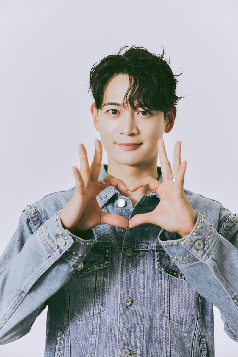 onew_manyu_1214's tweet photo. もう気絶寸前です🫠🫠🫠💕
美しい…美しすぎる🥹✨✨

#샤이니 #SHINee
#Pre_SHINee_Week 
#SHINee15thAnniversary 
#온유 #ONEW #オニュ
#키 #KEY #キー
#민호 #MINHO #ミノ
#태민 #TEMUN #テミン https://t.co/mepfSy24go