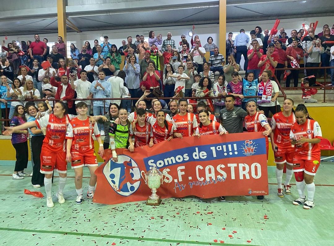 entorno5x5's tweet photo. ⬆️ Ascenso a 1ª División 🇪🇦
🗞️ El @Castrofutsalfem ❤️🤍 ha conseguido el ascenso a 1ª División 🇪🇦 tras ser campeón 🥇 de su grupo y ganar la 1ª eliminatoria del play-off. ¡Enhorabuena! 👏🏻
➡️@CamilaGadeia #DaniFleitas #VeroC #LaraD #AntiaM @patrialvarez7 #IreneS y etiquetadas ↙️ https://t.co/S7va7cOr5d