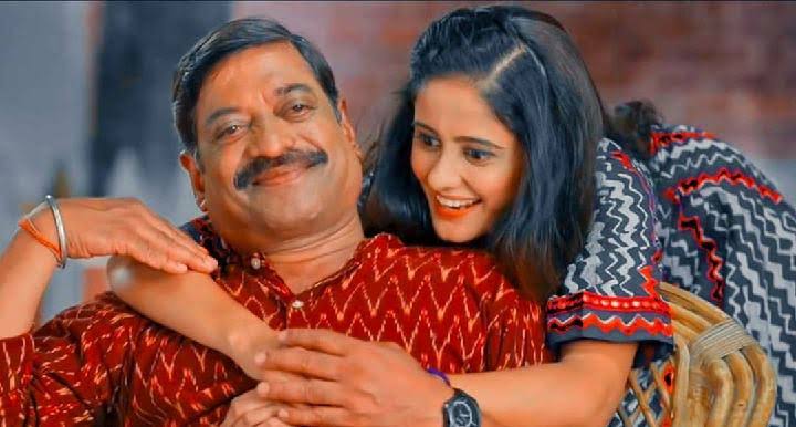 I always loved aaba and sai scene 🥺the way he always guide her daughter!! Most precious bond 💟 I loved this father's daughter duo!!

#AyeshaSingh #SaiJoshi #AyeshaLivesSai #AyeshaAdmirers #GhumHaiKisikeyPyaarMeiin