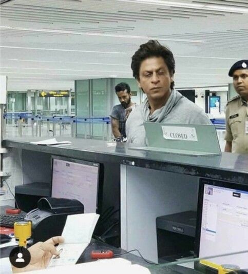 Vinoliav95's tweet photo. Good morning guys 😘😍🙏 Happy Sunday we love you sir SRK🥰 👌😄 @iamsrk #MyLifeInDesign 🔥
@TajLandsEnd 💐 🌹♥️@SRKUniverse #Jawan #Dunki
@BrijwaSRKman @SRKsGopal @TheSRKWarriors @Kyawtha14933443
@gaurikhan @BeingSuhanaKhan https://t.co/VR8cRyJwCy