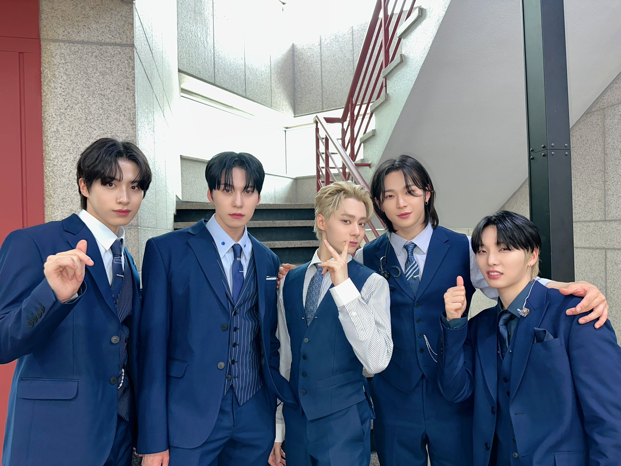 ONEUS(원어스) 'ERASE ME' MV - YouTube