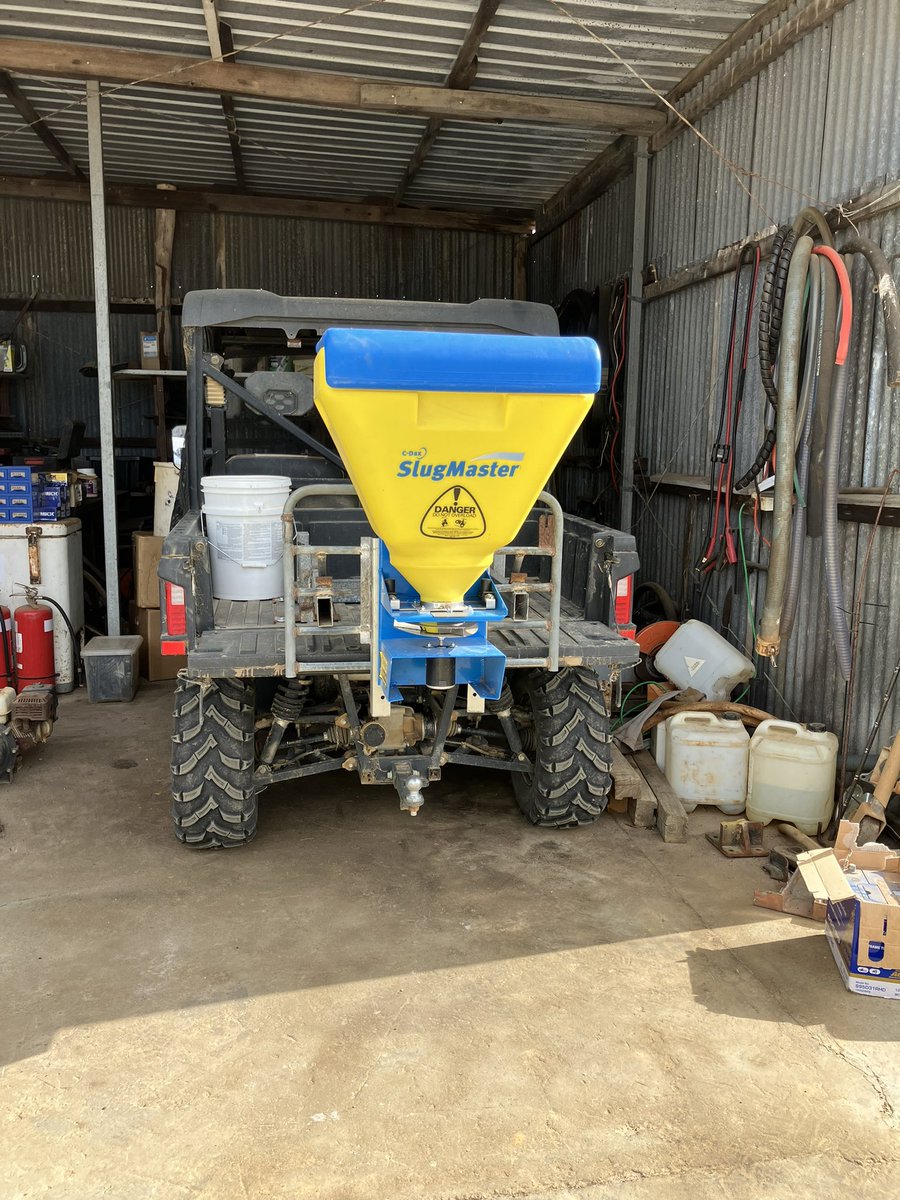 Ask #AgTwitter   Has anyone got any settings they can share for spreading 1Kg/ha Mouseoff baits with Slugmaster spreader. Thanks