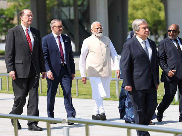 PM Modi wears jacket made of recycled material at G7 Summit

Read @ANI Story | aninews.in/news/world/asi…
#PMModi #G7Summit #recycledmaterial