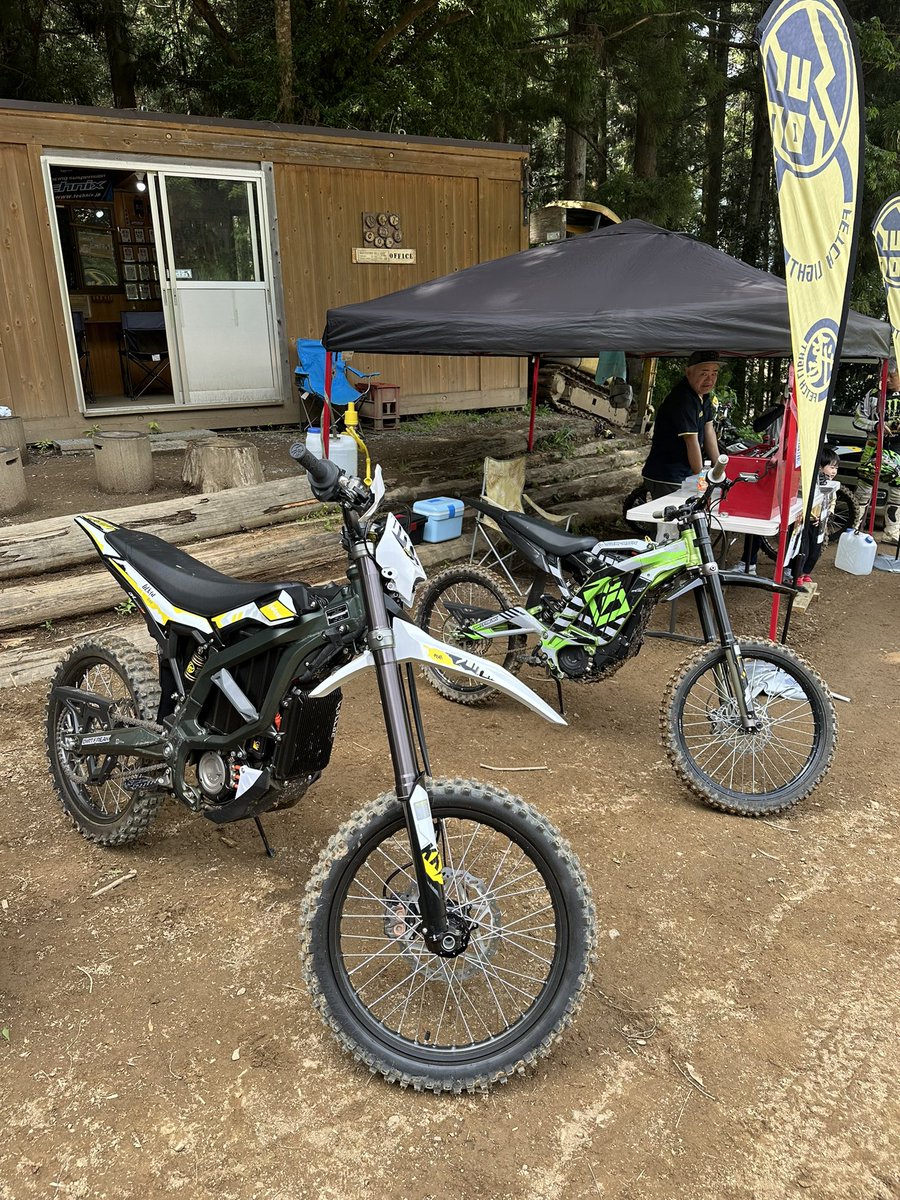 Kota__husq's tweet image. サーロン【ウルトラビー】試乗しました‼
『速くて軽い！乗りやすい！』
#SurRon
#サーロン
#ウルトラビー
#UltraBee
#試乗会
@MotoTrekField
@SUR_RON_JP
@TakahashiRS