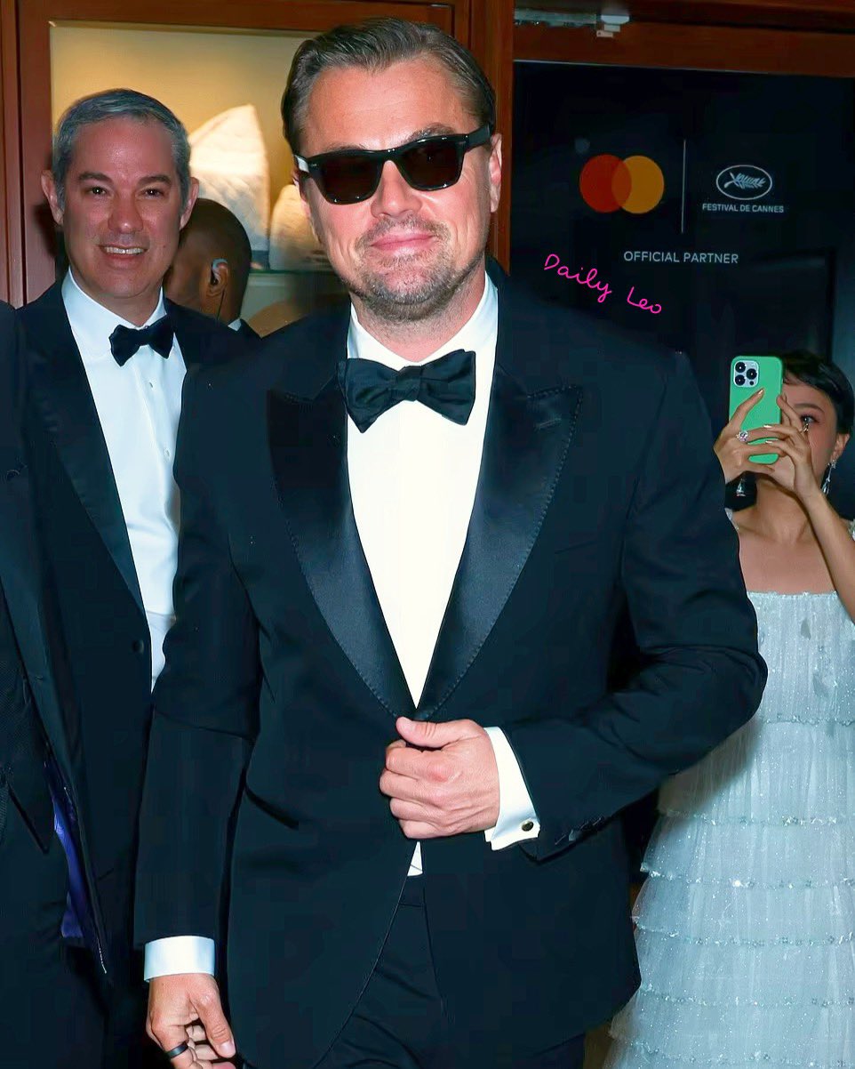 Leonardo DiCaprio's Best '90s Looks & How to Style Them