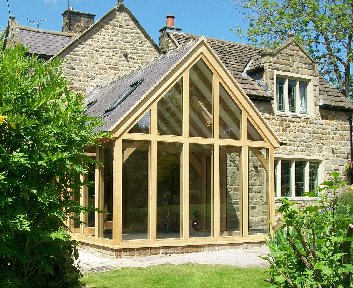 Oak Framed Garden Room 🌳

This gable ended oak garden room complements the pitched roof of this listed property in Derbyshire. If you’re thinking of extending a Listed Building, it’s time to get some expert advice from David Salisbury 🏡

#oak #gardenroom #oakframe