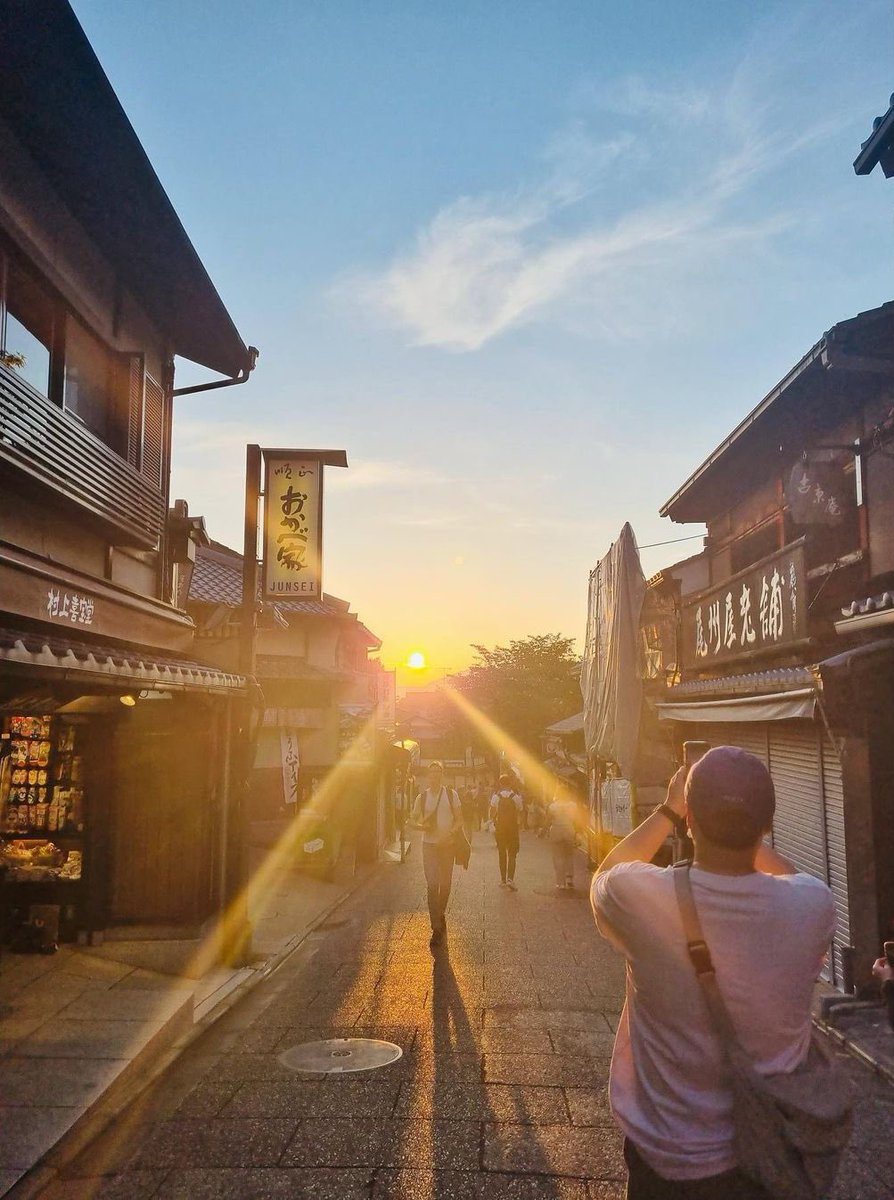 아자씨 인스타 오랜만에 업로드 ,,,, 오랜만에 보는 저 가방도 .. 좋다 ^_ㅠ