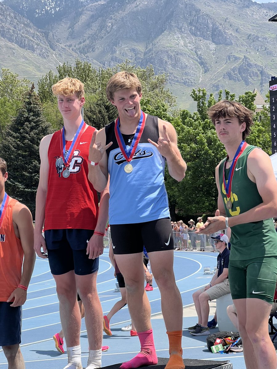 BrevinEgbert's tweet photo. Long Jump State Champ! 🥇 https://t.co/EM98wFOVCY
