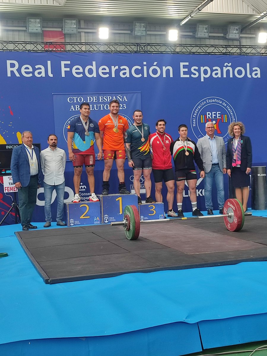 Raul Uson <a href="/cnhelios/">C.N. HELIOS</a>  <a href="/a_aragonesa/">F.A. Halterofilia</a> campeón de España Absoluto. 3 oros. Arrancada 139 k., dos tiempos 179 k y  total olímpico 318 k. Nuevo récord de Aragón.