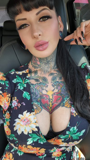 Jessie Lee 🖤 Ilovejessielee.Com - Hi! 💋 https://t.co/cyr6Bhrpfe