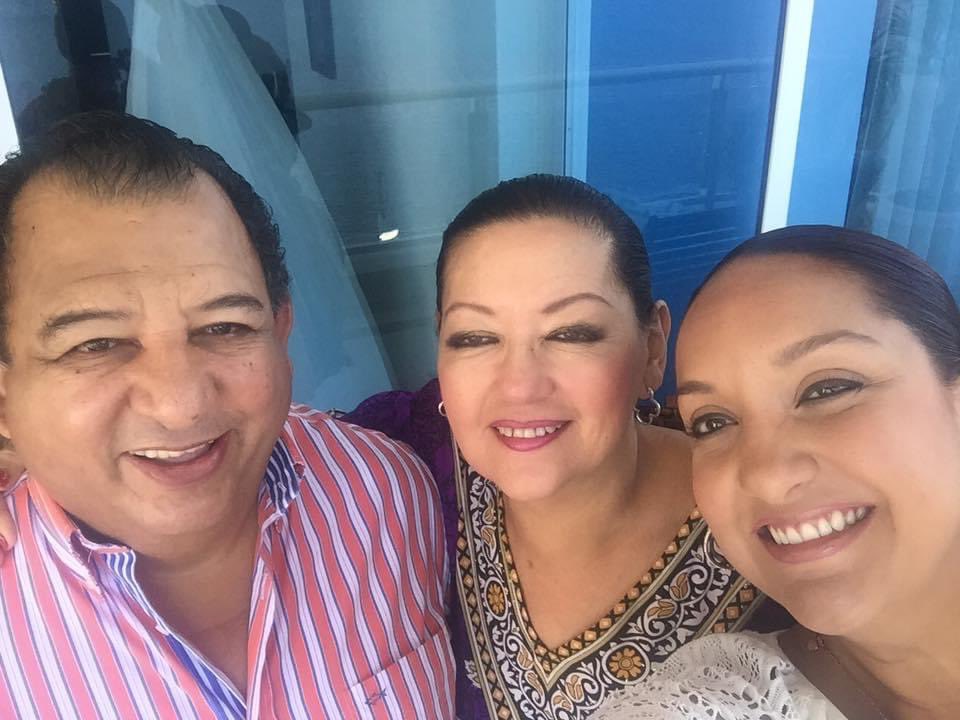 conchmurillo's tweet photo. Son innumerables los actos, las acciones y todo lo que usted hizo por mi, por mi familia, que no acabaría de enumerarlas, sobre todo cuando mi hija tuvo ese virus mortal del cual se pudo salvar. Estuvo siempre, siempre para todos nosotros. DEP @LuisWalton https://t.co/dpse9sQMyq