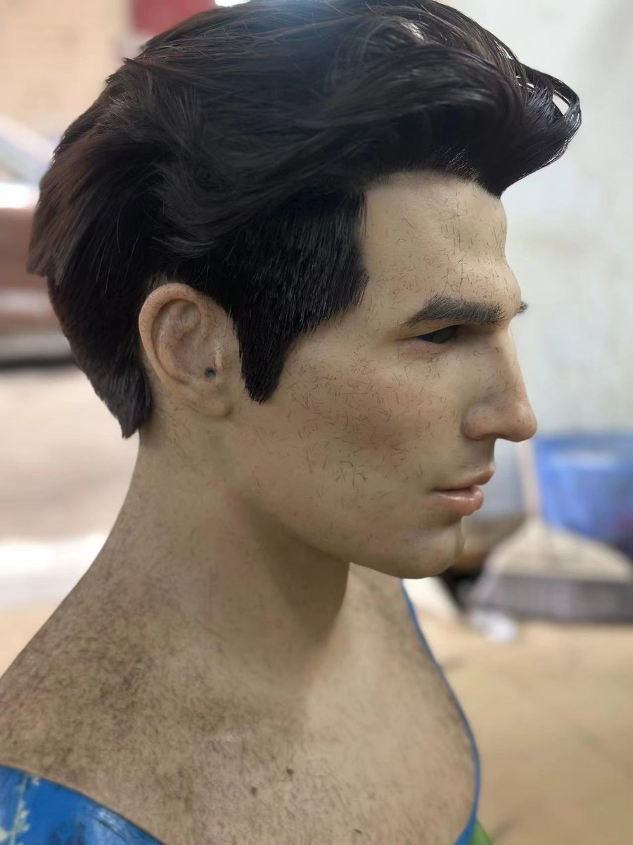 Hans with punching hair just trimmed.👨🏻