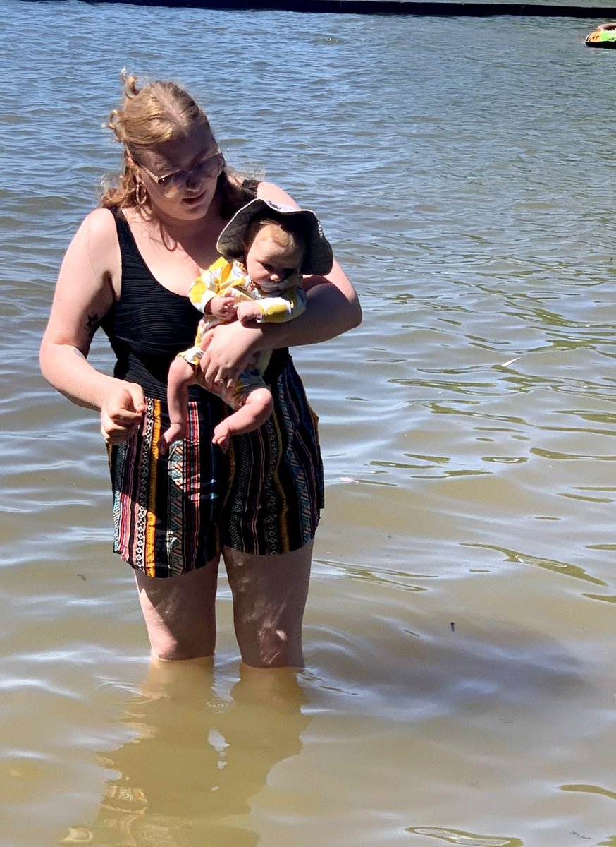 DLNEBOL's tweet photo. My daughters first time at the lake💕⛱ she did so good, so proud to be her mom https://t.co/MYFnLBXb1N