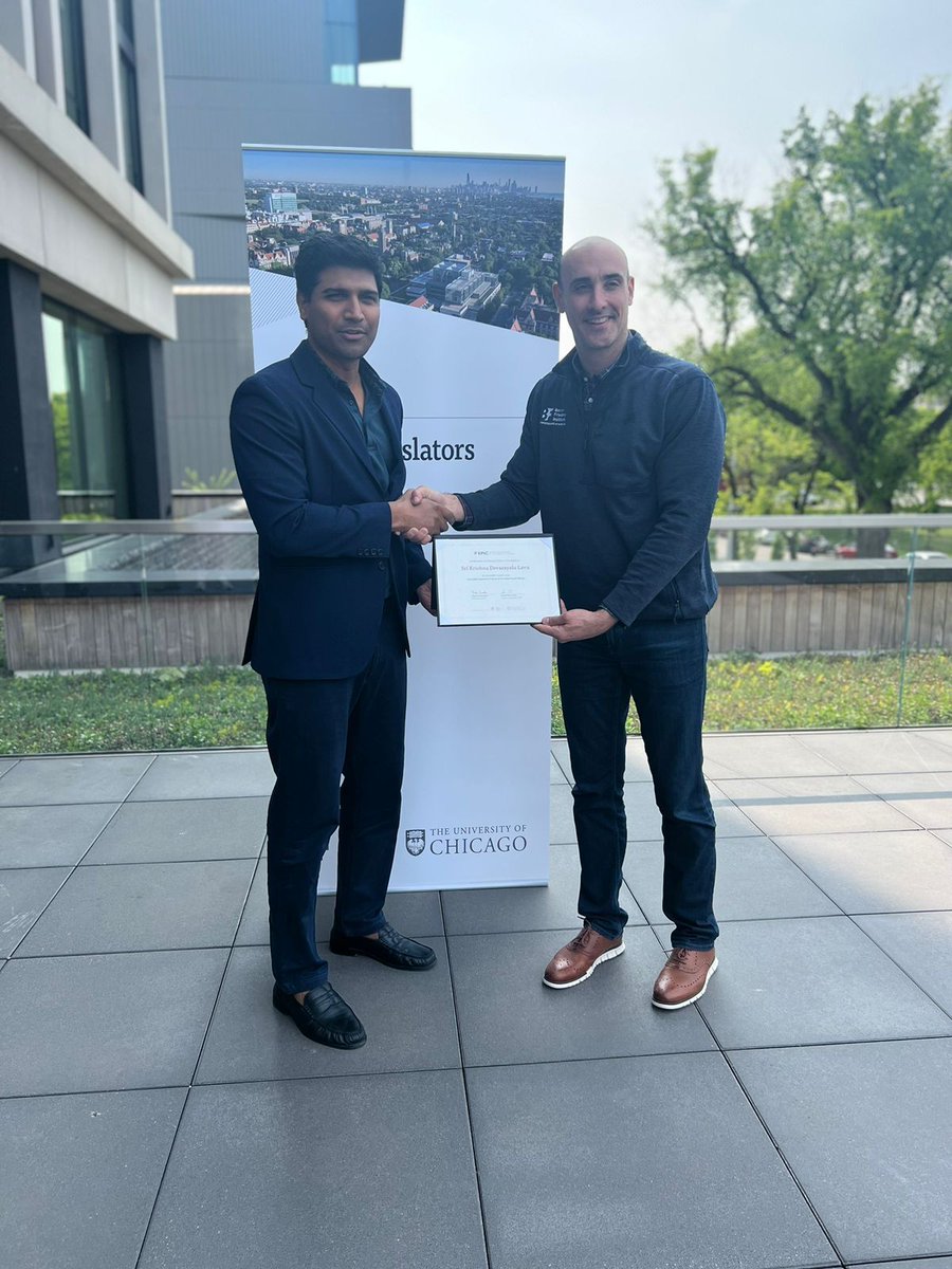 SriKrishnaLavu's tweet photo. The 4th @EPIC_India's #LegislatorsProgram has concluded & it featured discussions around climate change, geopolitics, economic initiatives & Ukraine. I got to interact & learn from domain experts at @UChicago & presented the Indian perspective with my fellow Parliamentarians. https://t.co/Lggg5garef