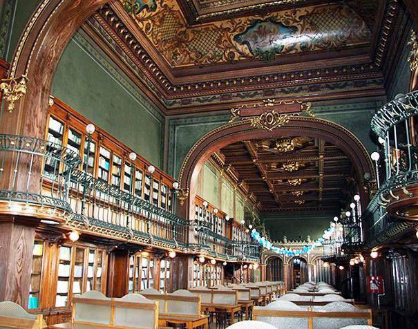 andreibotez's tweet photo. @Culture_Crit My local library - Asachi Library in Iasi, Romania https://t.co/olz6FsO0NJ