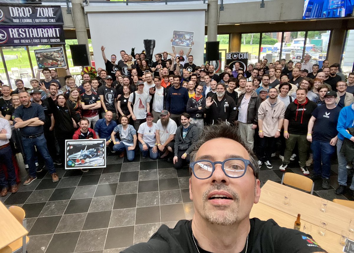 An amazing moments in LIEGE at the #barcitizen <a href="/BEACON_belgium/">Beacon Events</a> 
THANK YOU :
- Community 
- Our amazing Staff &amp; Volunteers 
- CIG and all partners
We ♥️ Love you !
#StarCitizen community for ever !
<a href="/RobertsSpaceInd/">Star Citizen</a> <a href="/HEPL_be/">HEPL - Haute Ecole de la Province de Liège</a> <a href="/VilledeLiege/">Ville de Liège</a> #Liege <a href="/tobiigaming/">Tobii Gaming</a> <a href="/TMThrustmaster/">Thrustmaster Official</a>