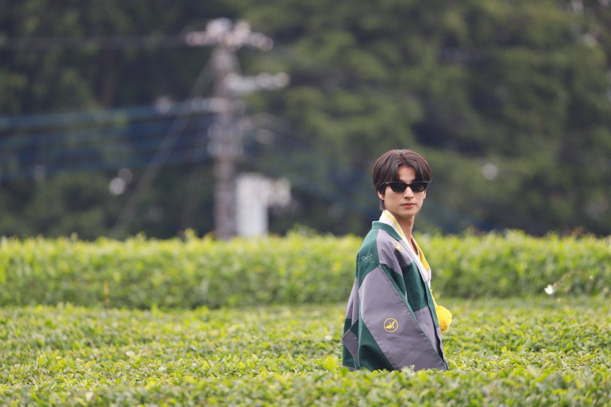 KomaMG_'s tweet photo. ลอยอยู่ในดงชาเขียว 🫠

@gulfkanawut 
#GulfKanawut | #กลัฟคณาวุฒิ
#OishiExclusiveTripxGulf https://t.co/A2aswgtim4