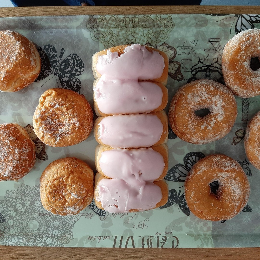 AMRbookkeeping1's tweet photo. It's National Doughnut week 20-28 May!

AMR have decided to join in...yum! https://t.co/XJpQUOQIGn