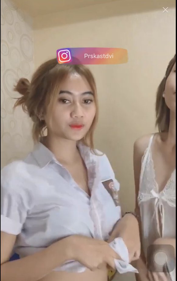 Priskaa 💜 ABG bru lulus esema udh jago hehehe🤭
.
4 vids 📁
.
teraboxapp.com/s/1nv68H0-kxuB…

#DoodStream #doodstreamindo #ometv #viralterbaru #smaviral #vcs #asupanviral #PemersatuBangsa