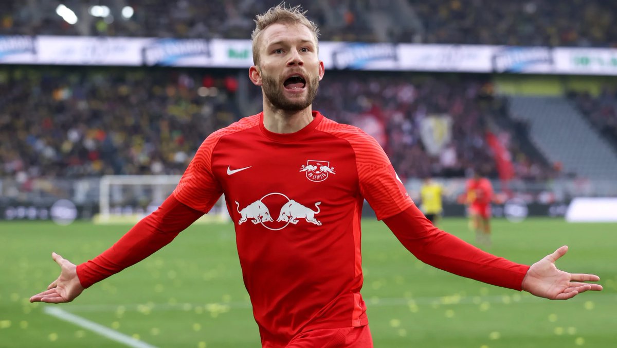 Konrad Laimer has suggested that he will sign for Bayern Munich. He plays a similar role to Joshua Kimmich, but it's not certain whether he will replace Kimmich or play alongside him.

— @mundodeportivo