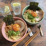これからの季節にオススメ!混ぜるだけで手軽に出来る『冷やし混ぜうどん』