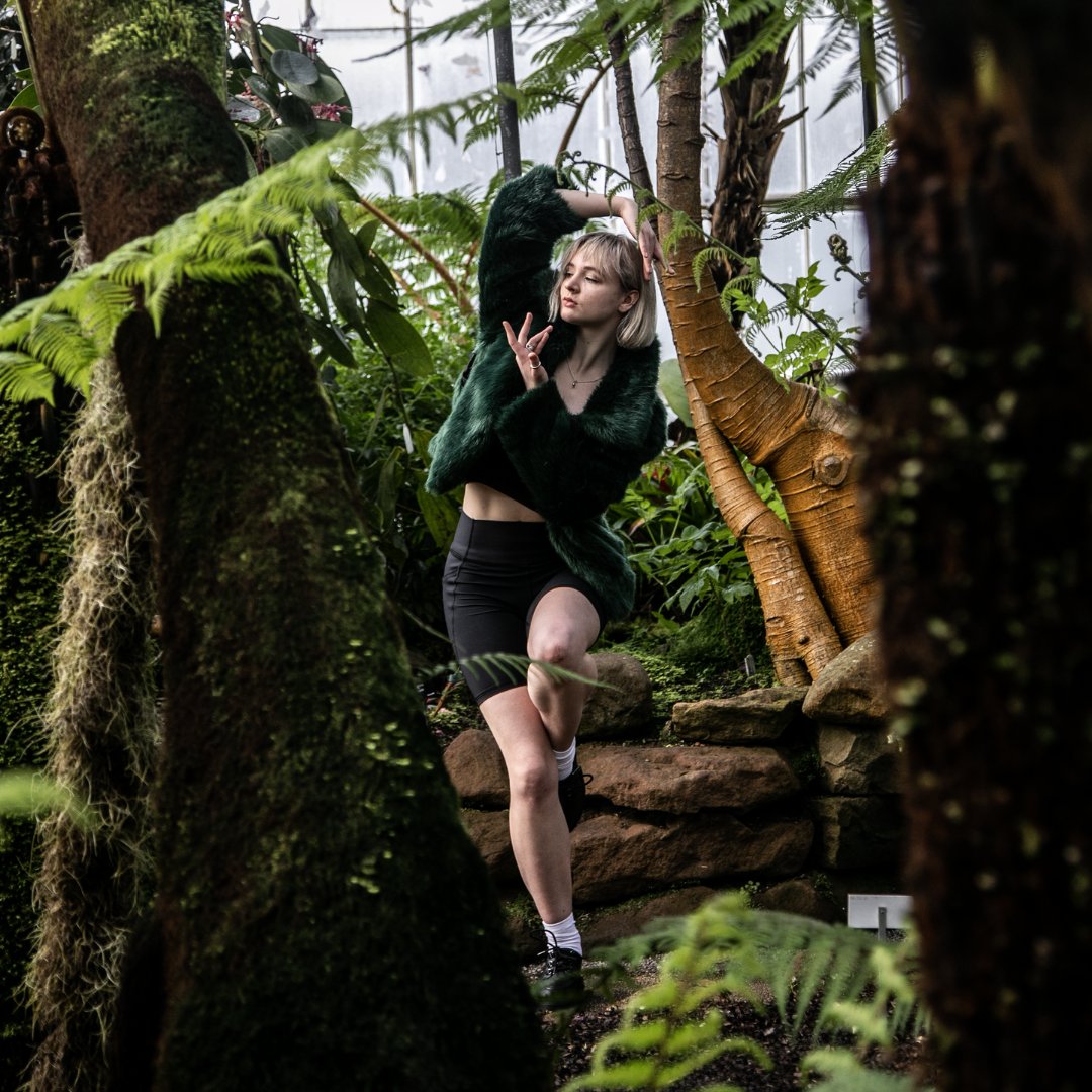 LAST CHANCE to register for the 'Making our dance spaces greener' webinar! 💻🌍

Tuesday 23 May, 4-5pm on Zoom

👉 eventbrite.co.uk/e/making-our-d…

The session will look at how we can make cultural buildings – which can be major producers of carbon emissions – more sustainable.