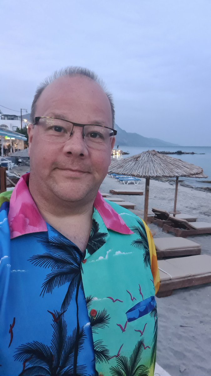 #Kalimera, everyone. I'm enjoying my relax time in #Kos <a href="/jet2tweets/">Jet2tweets</a> before I start on a 3 month non stop tour for the uk holiday parks @haven and <a href="/Parkdeanresorts/">Parkdean Resorts</a> Even performed my act in Greece and it was sooo magical #HappySunday #holidayshirt #jet2