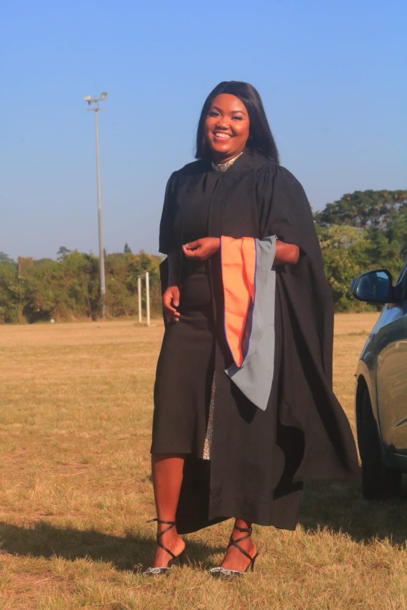 ZuzileMbambo's tweet photo. Ndiyabulela Bawo 👩‍🎓🥂 https://t.co/sStOIK4JTx