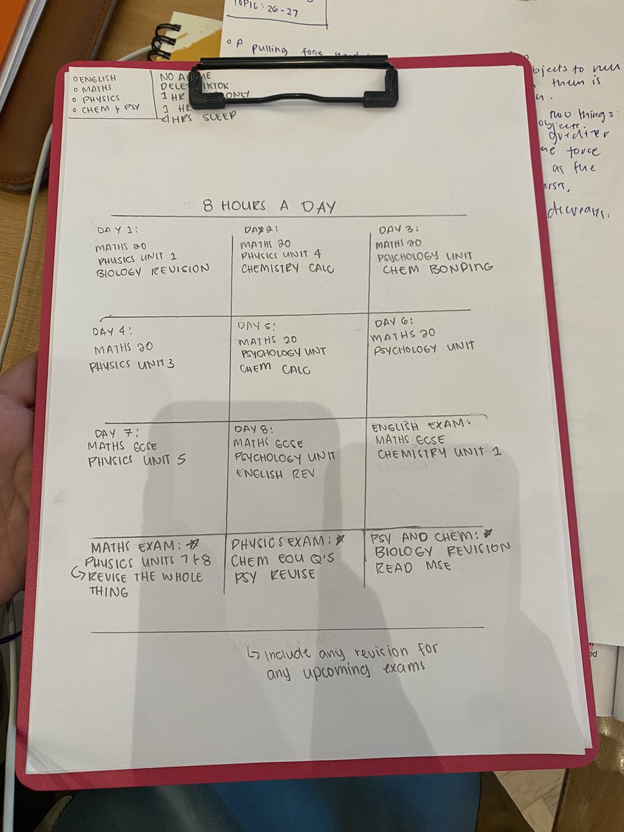 RialoreM's tweet photo. @PicturesFoIder EXAMS😭⁉️ https://t.co/B5GYzx3dkc