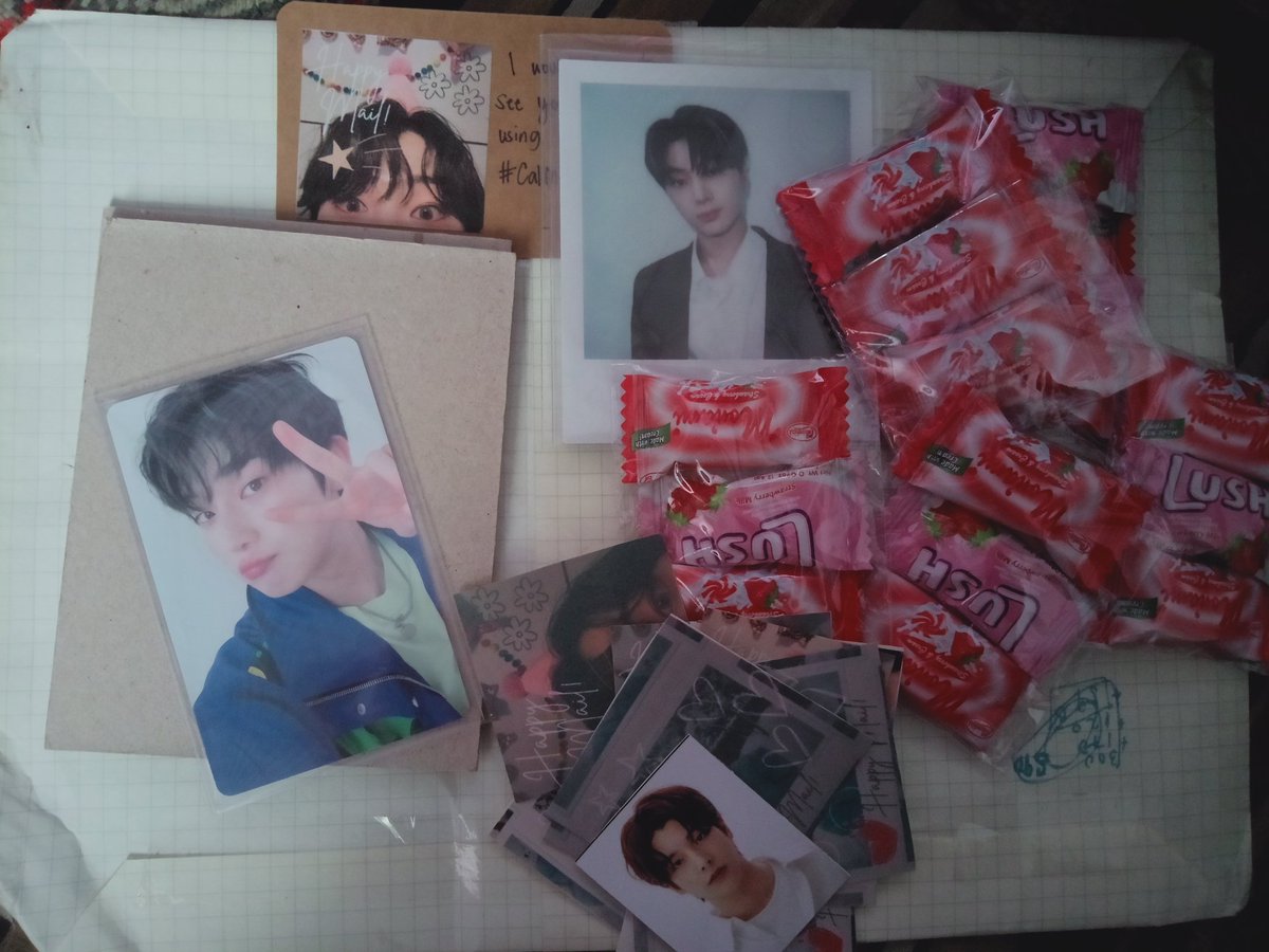 snwnkicartz's tweet photo. Hi, @CalMCart_ Sunoo came home na. Tysm for the secured packaging and sa freebies. Bet ko na magtayo ng tindahan, kimmy. Cutiee ng mail stickers!! #CalMproofs β‘β‘ https://t.co/kLg7S6Y4vZ