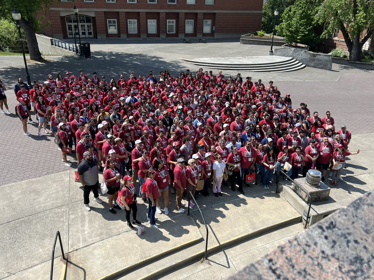 Enjoying WSU “La Bienvenida”, the welcoming for incoming Latino students and parents. More than 500 students and parents attending. Vamos Cougs!
