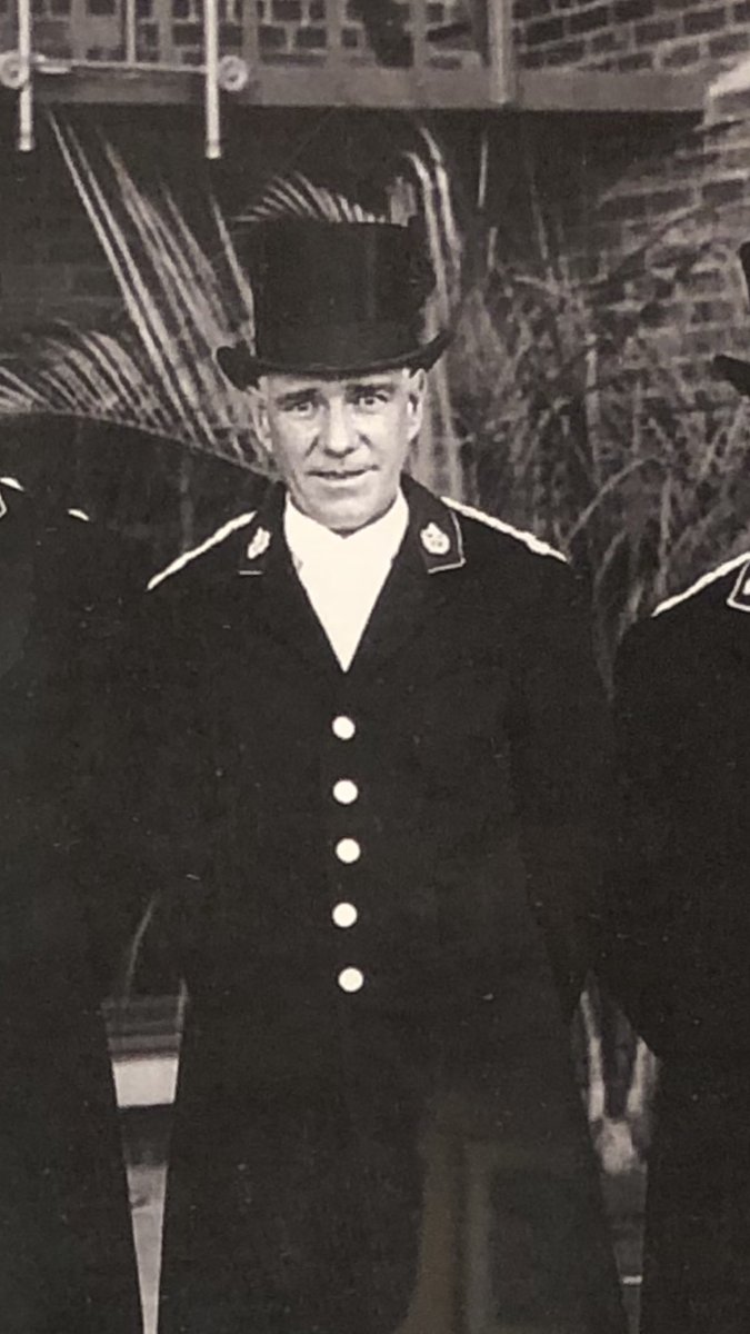 his_dudesty's tweet photo. @SteveMartinToGo Steve, how were you also a doorman at the Biltmore in DTLA?! https://t.co/AKttupaqFb