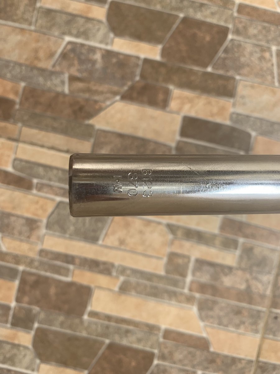 IvanSutejo's tweet photo. Wts trackbar nitto b123 lebar 370mm.400k ajah #fnfjb https://t.co/Zb5t0e68c4