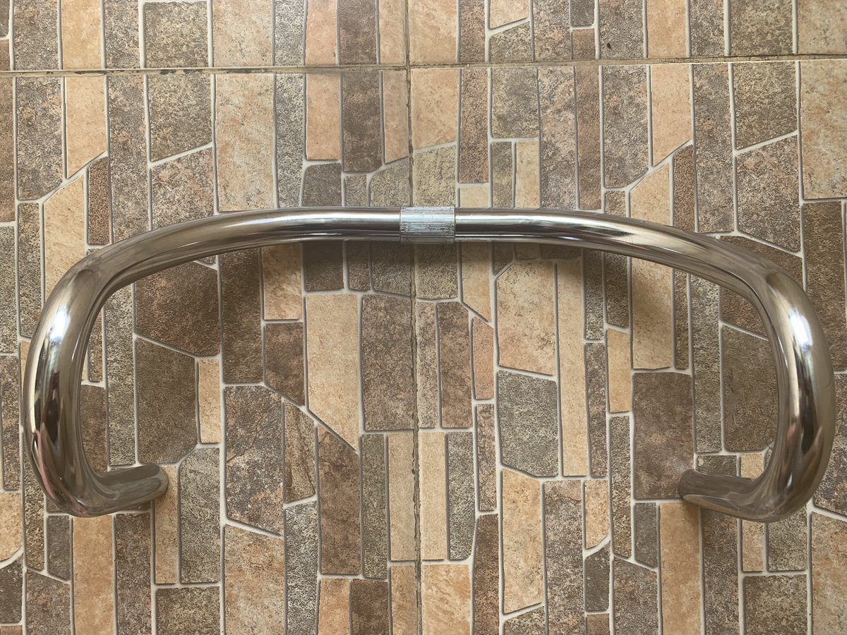 IvanSutejo's tweet photo. Wts trackbar nitto b123 lebar 370mm.400k ajah #fnfjb https://t.co/Zb5t0e68c4