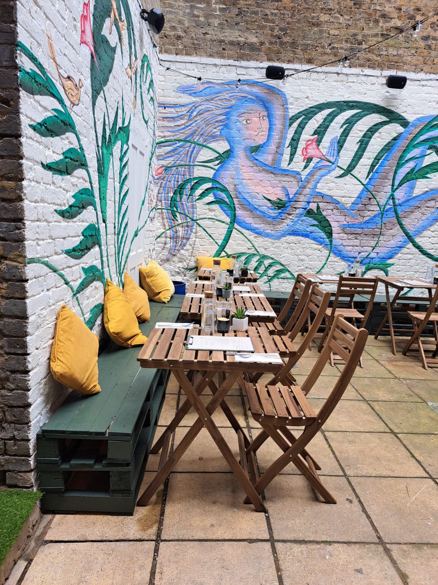 Don’t forget to sit in the garden today, we’re open daily 8-5pm