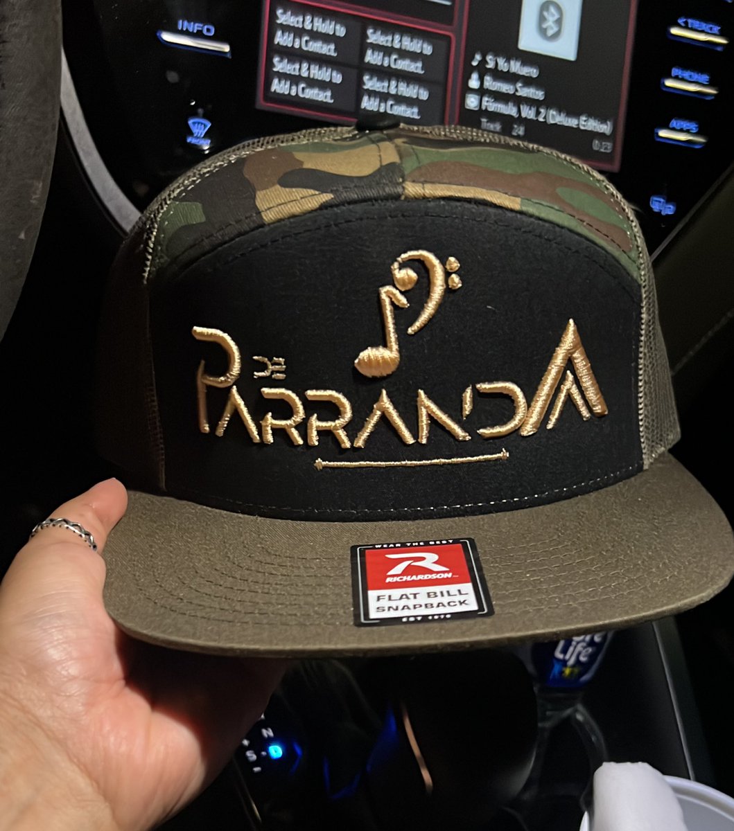 abbyq4882's tweet photo. It literally felt like I was at my own personal concert ! Perfection 💕👌🏽 Got this for 🍯 since he couldn’t be here. De Parranda , i love y’all ! #deparranda #fangirl  #956 # https://t.co/BEwi9lcLzQ