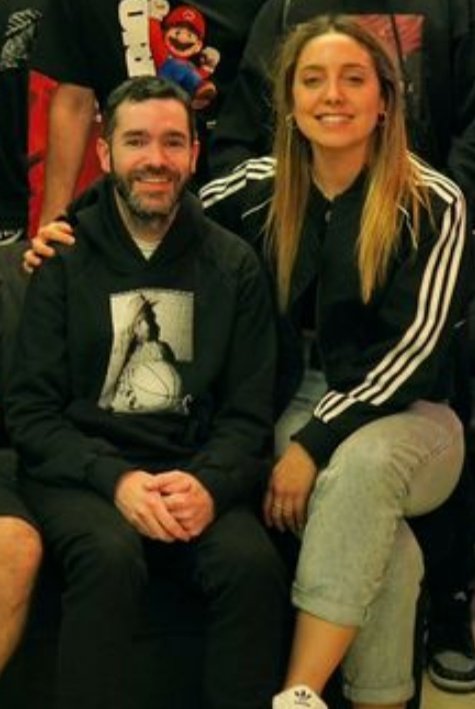 El pibe que mira PLM / la minita que mira Luzu TV