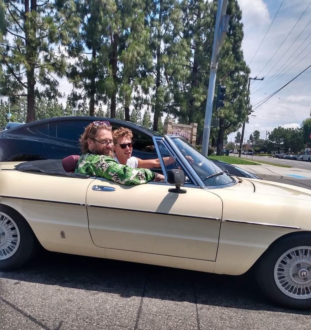 Austin Butler News on Twitter "Austin Butler spotted by Knotts Berry