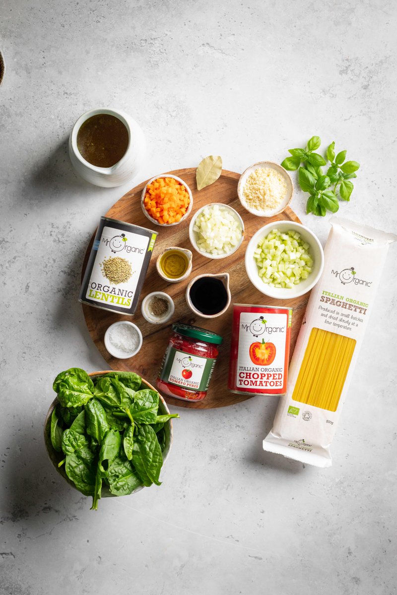 TASTY TEASER😋
Here’s a sneak peak of the ingredients for the next recipe we’ll be sharing with you… Can you guess what it could be?? 🤔
Keep your eyes peeled on our page over the coming days &amp; in the meantime, stock up on our products at Abel &amp; Cole🙌🏼
#RaisingAnOrganicCulture