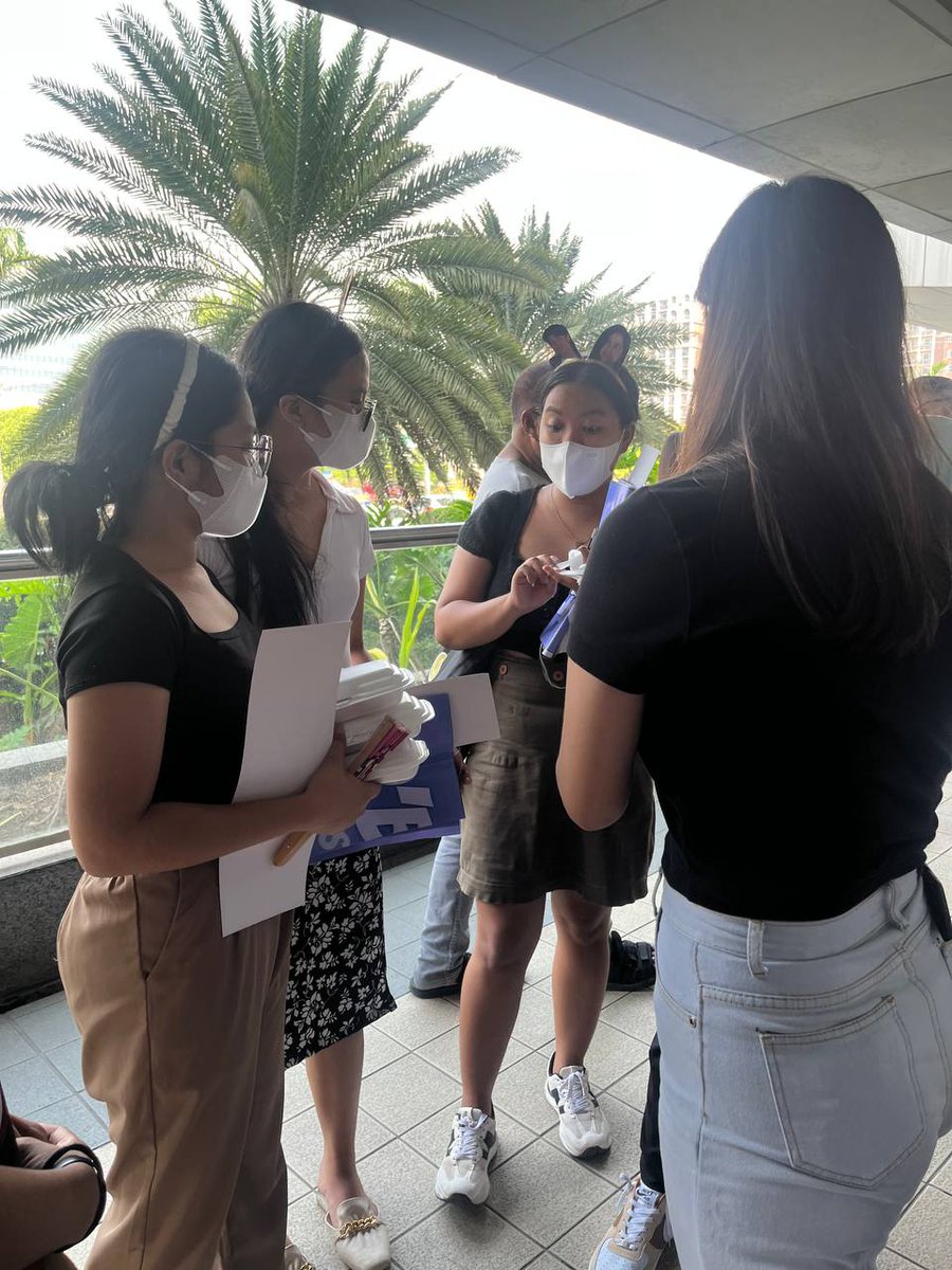 DonBelleOFC's tweet photo. Food packs are being distributed! Hope we're able to fill your stomachs before entering the arena to cheer for our Donny and Belle!

GAME ON DONBELLE

#DynamicPlayerDONNY
#BELLEDiamondOfTheGame https://t.co/SBjkhz7HYu