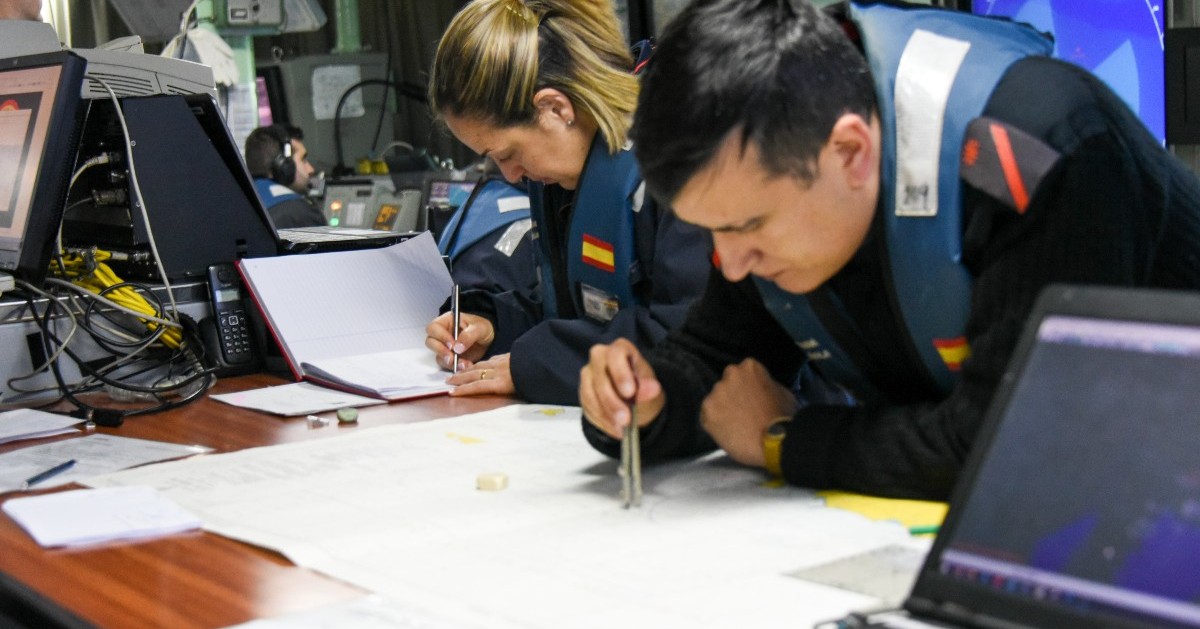 USembassyMadrid's tweet image. ¡Increíbles imágenes de la tripulación de 🇪🇸ESPS Blas de Lezo de @Armada_esp en el ejercicio multilateral #FormidableShield23!🛡️ ⚓️ Descubre la fuerza y destreza de esta fragata española en acción. #ESPSBlasdeLezo  💪🌊🇩🇰🇫🇷🇮🇹🇳🇱🇳🇴🇪🇸🇬🇧🇺🇸 ow.ly/IAij50Os8j8