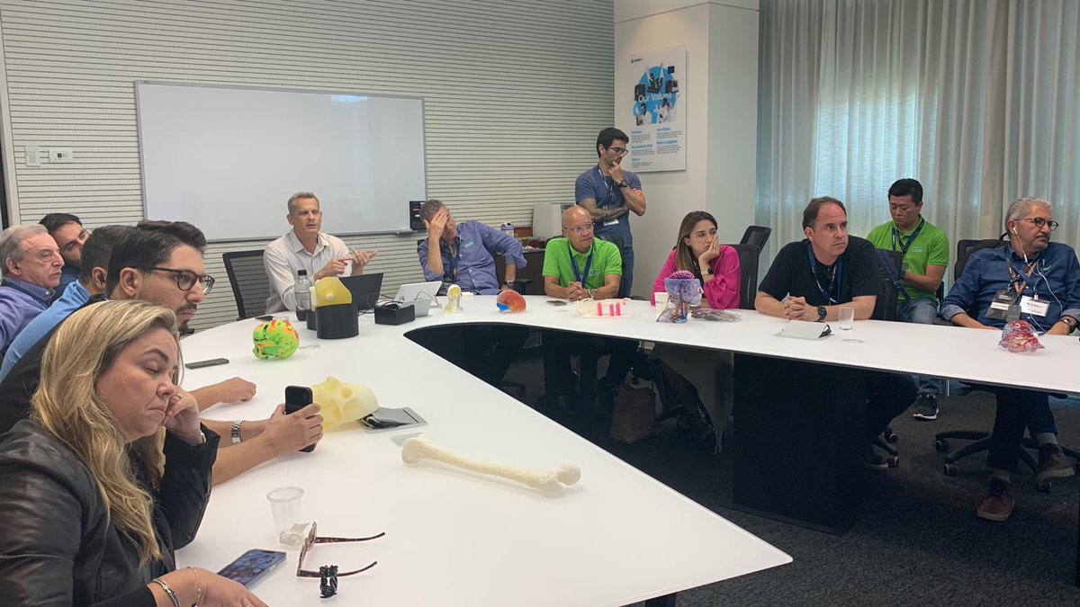 SergeInowlocki's tweet photo. It was a true honor to welcome Unimed do Brasil at our Stratasys office in Israel🇮🇱🙌 We showcase how our cutting-edge #3Dprinting solutions revolutionize patient care and treatments at Point of Cares globally! 🩺💙 
#healthcare #innovation @UnimedDo95025 https://t.co/R5Sqh8yuuB