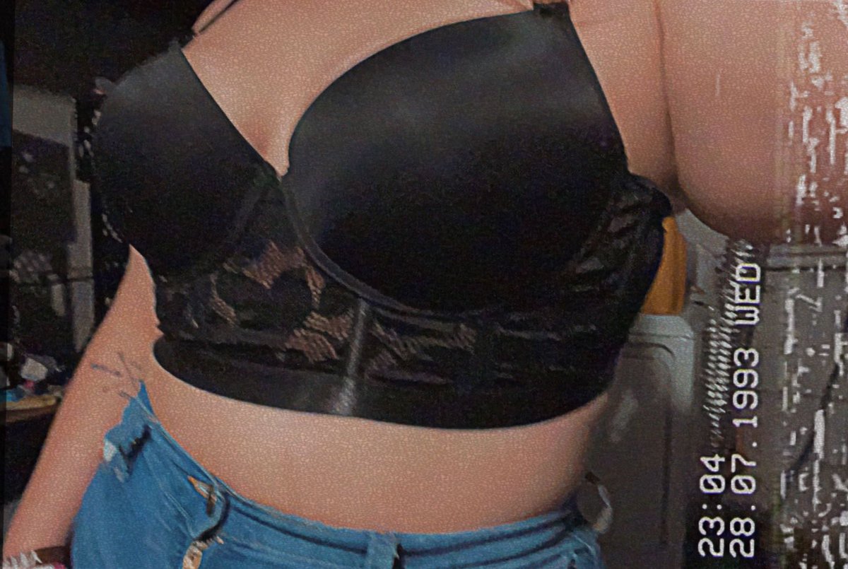 mackdaddy610's tweet image. I love this top but it would definitely look better on your floor 🤤

onlyfans.com/mackdaddy610