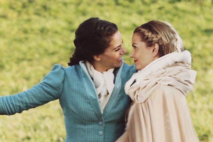 sheriblunchett's tweet photo. au swanqueen | Enchanted 

A princesa Regina conhece a princesa Emma quando ambas famílias reais comparecem ao mesmo batizado, e a amizade inesperada faz com que elas se permitam experimentar coisas nunca antes vividas. https://t.co/M2wzsu8ZFP