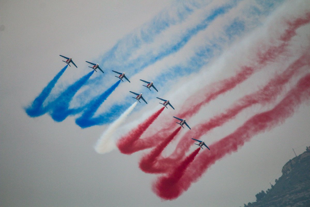 BOECKLERFred's tweet photo. 70eme anniversaire de la Patrouille de France @PAFofficiel c’est encore aujourd’hui à Salon-de-Provence. Come and meet the French national air display team for their 70th birthday #meeting #salon #avgeeks #photos #Aircraft #flight #france #Military #rafale #paf #aviation https://t.co/myP8I90t9A