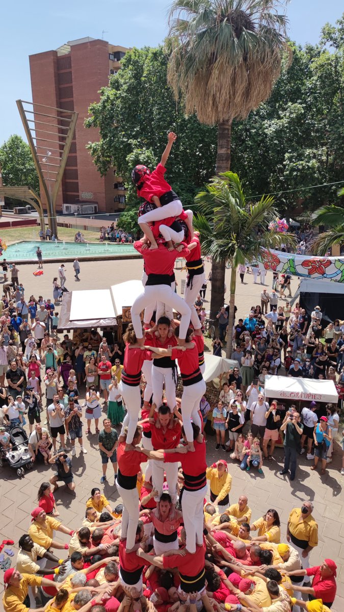 Bcn_NouBarris's tweet image. 🥳 Últim dia de la Festa Major de #NouBarris! Amb matí de motards i american cars, escultures humanes, actuacions de @falconsbcn, @bordegassos i @CdBCN, pícnic de blues, tombagegants... i final amb el teatre d'@AddauraCia i R(OLES)!

👀 Programa complet a ow.ly/N0g250OoXAx.