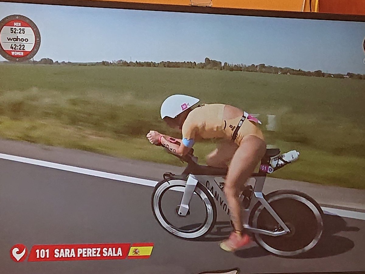 wencislao74's tweet photo. @ChallengeFamily Vamos Sara #teamsarandongos 🇪🇦🦋💪🏼 https://t.co/KQ5Mdo9rDd